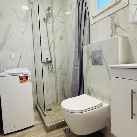 Διαμέρισμα Modern Garden Apartment, By Delta Hospitality Οφρύνιο