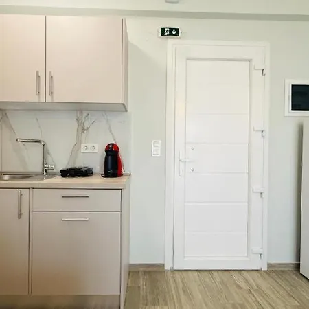 Διαμέρισμα Modern Garden Apartment, By Delta Hospitality *